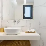 Elia Luxury *