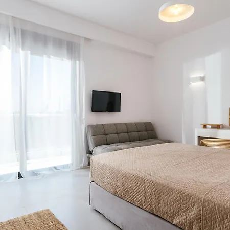 Elia Luxury *