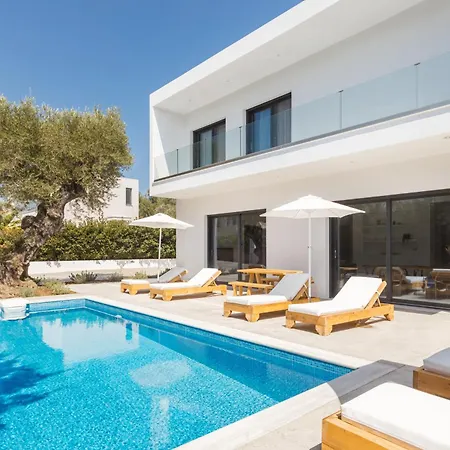 Elia Luxury Villa