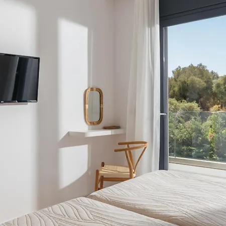 Elia Luxury Villa *