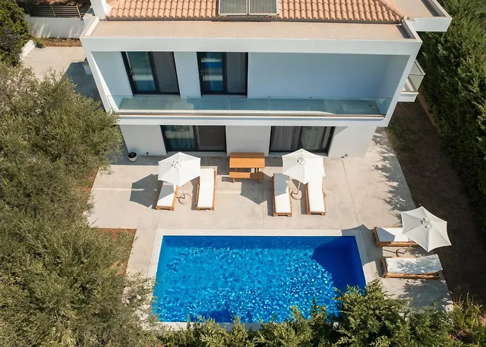 Elia Luxury Вилла Акротири