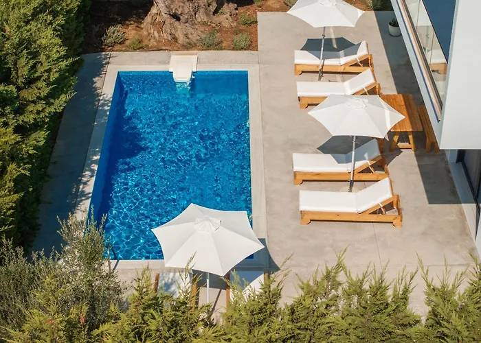 Elia Luxury