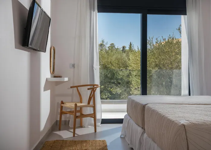 Elia Luxury