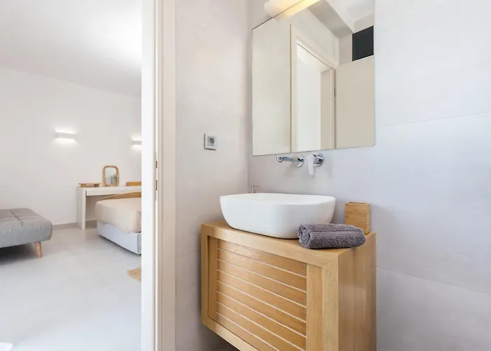 Elia Luxury